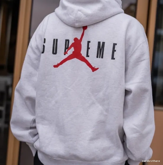 SWEATSHIRT HOODED ¥329 24FW 0501